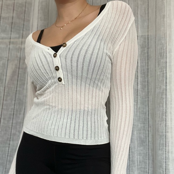 White top. Never worn - Picture 1 of 4